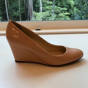 Patent leather nude wedges